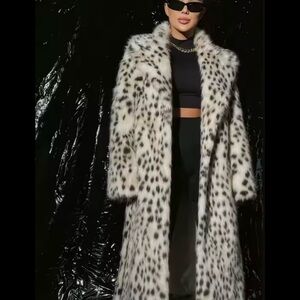 Chic Leopard Print Faux Fur Coat